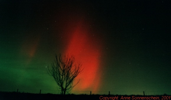 auroraWeerfoto.jpg (35834 bytes)